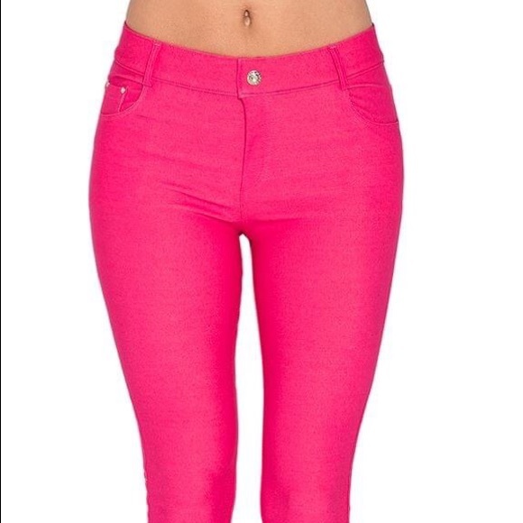 Yelete Pants - Hot Pink Cropped Leggings